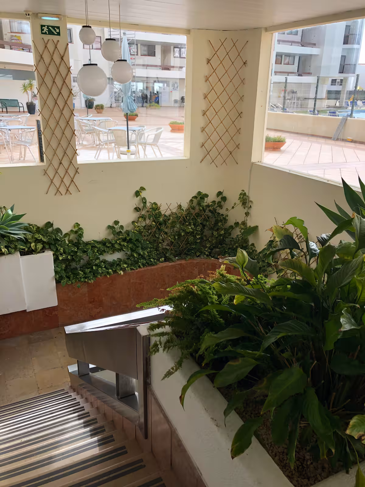 Espaço exterior partilhado do condomínio